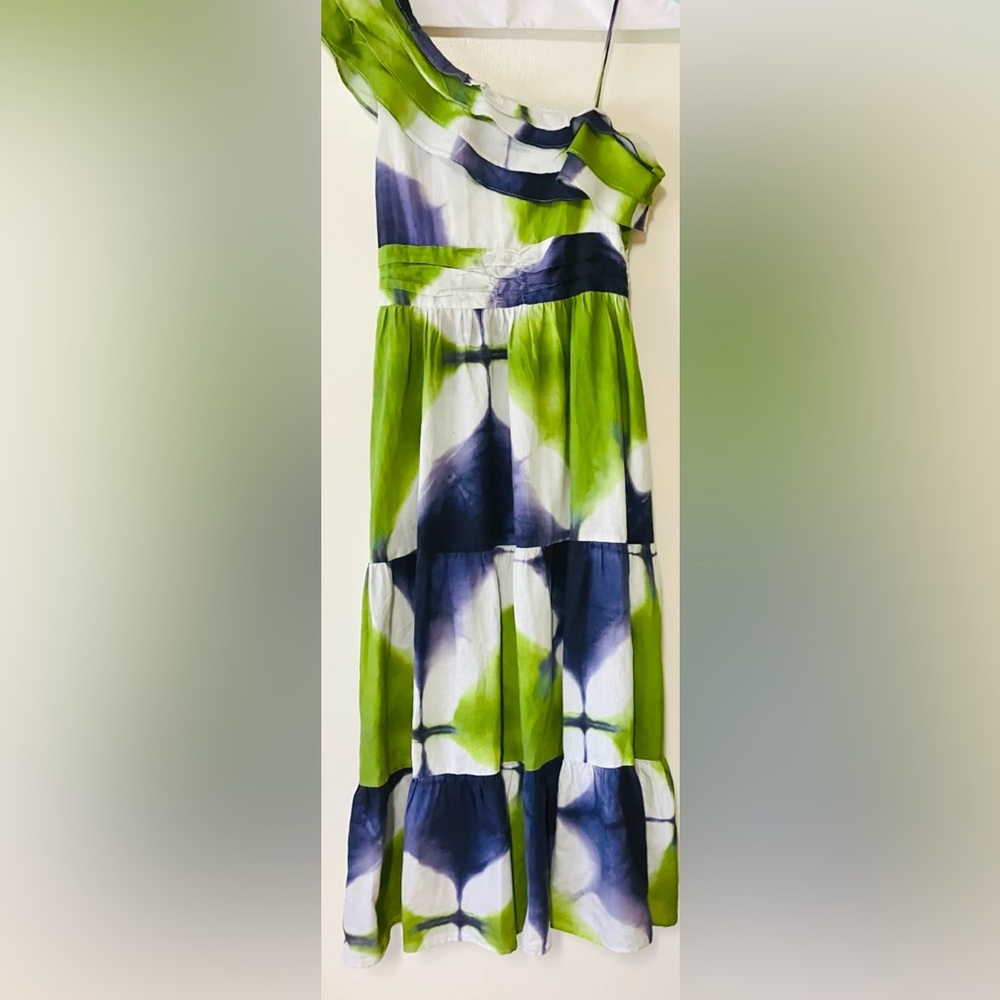 Busayo Collective Ruffle maxi dress patterned in Green and Blue tie-dye. Size 6 - Picture 10 of 10